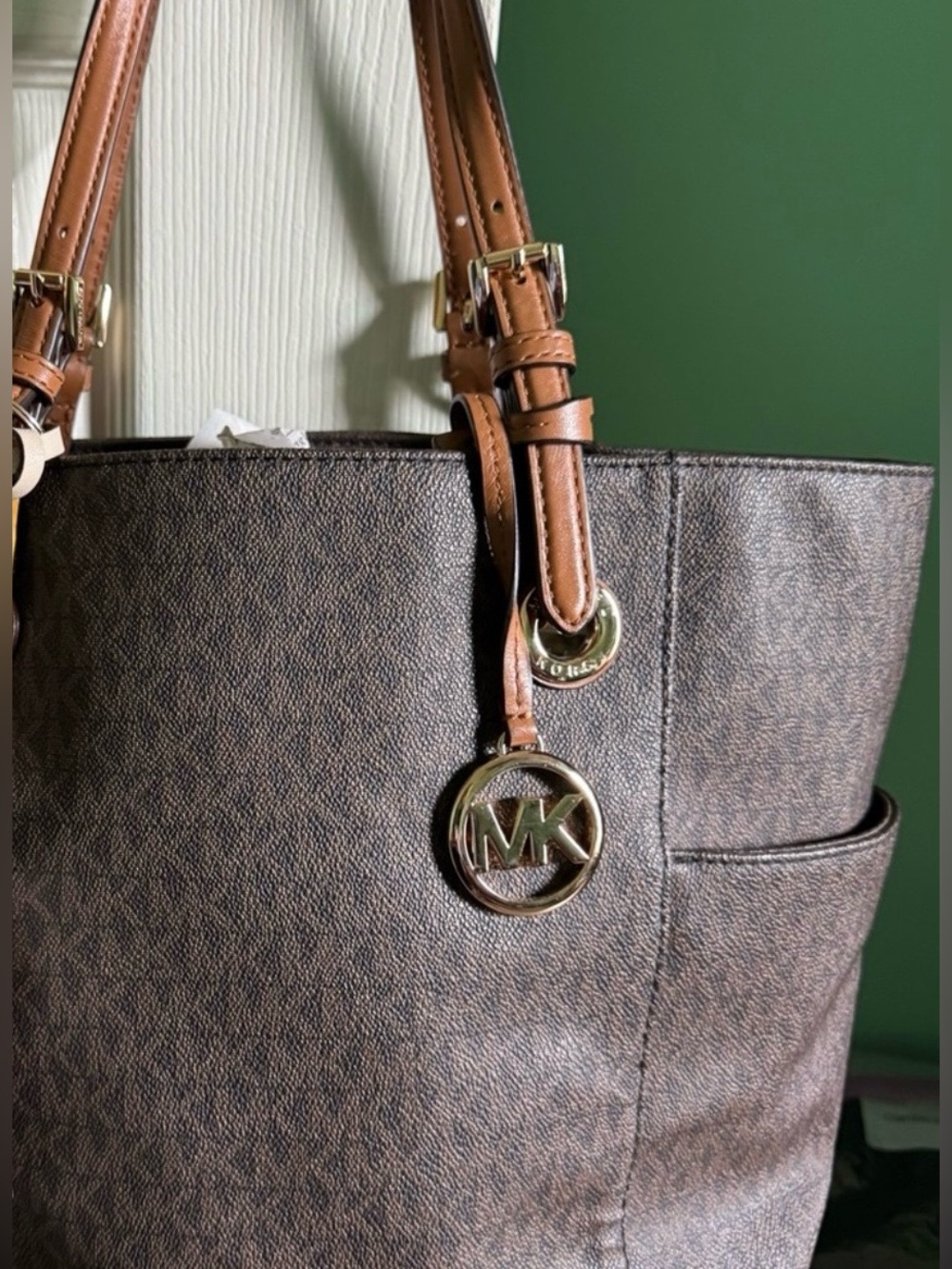 Michael Kors Brown Signature JET SET TOTE 👜 NEW w/ o tags  NEVER USED, PRISTINE